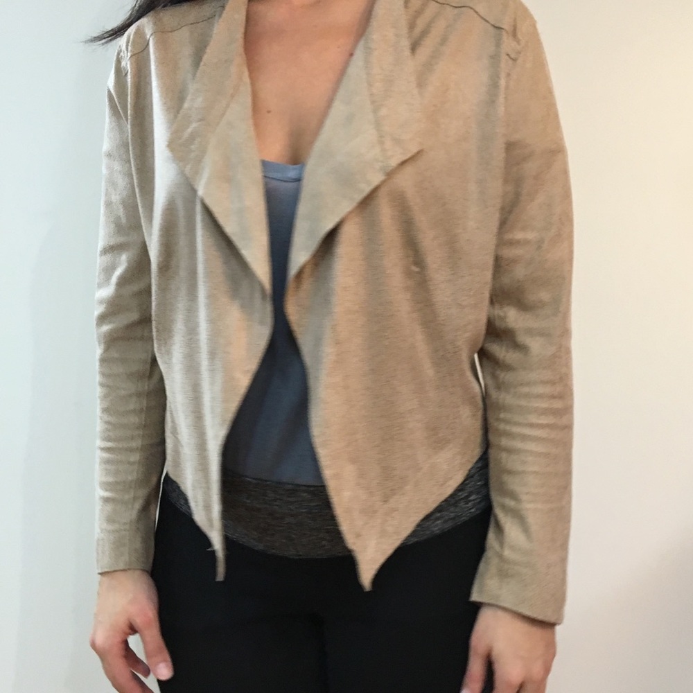 LYSSÉ FAUX LEATHER ASYMMETRIC PEBBLED TAN JACKET - Picture 2 of 5